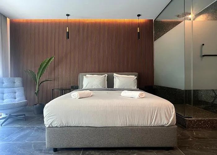Signature Suites - Athens